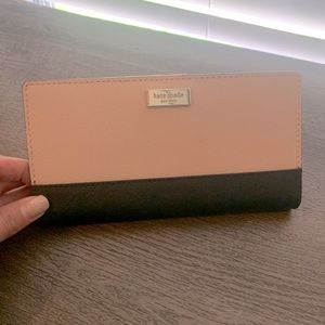 Kate Spade Wallet ♠️